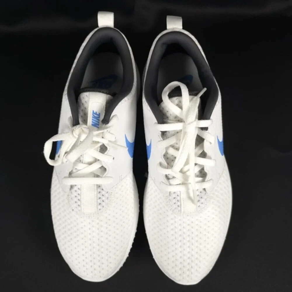 NWB NIKE GOLF ROSCHE G JR SUMMIT WHITE/UNIVERSITY BLUE UNISEX 909250-100 Size 7Y